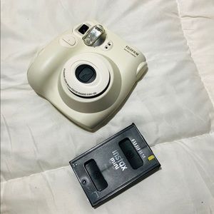 Fugifilm Instagram Instant Camera- works great!